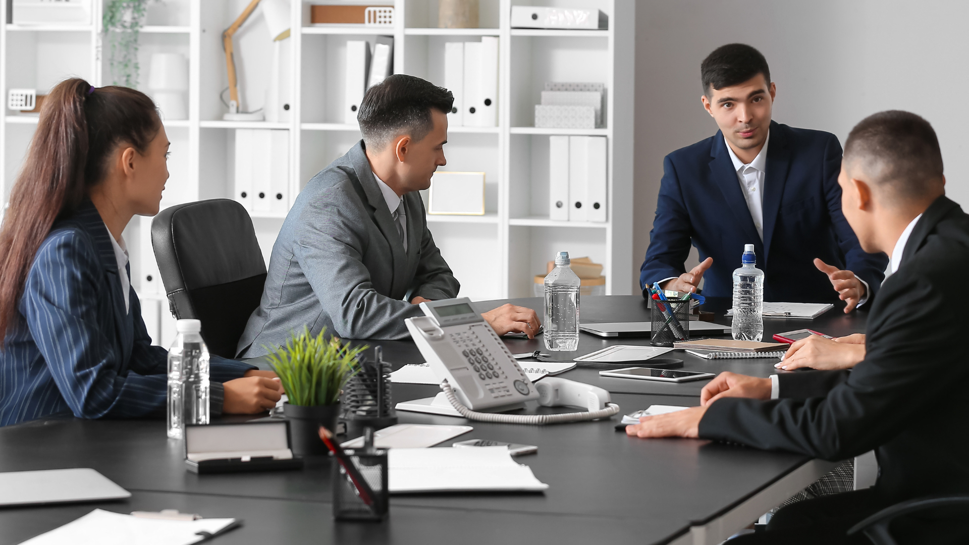 Negotiation skills for managers | Leadership communication | Team decision making